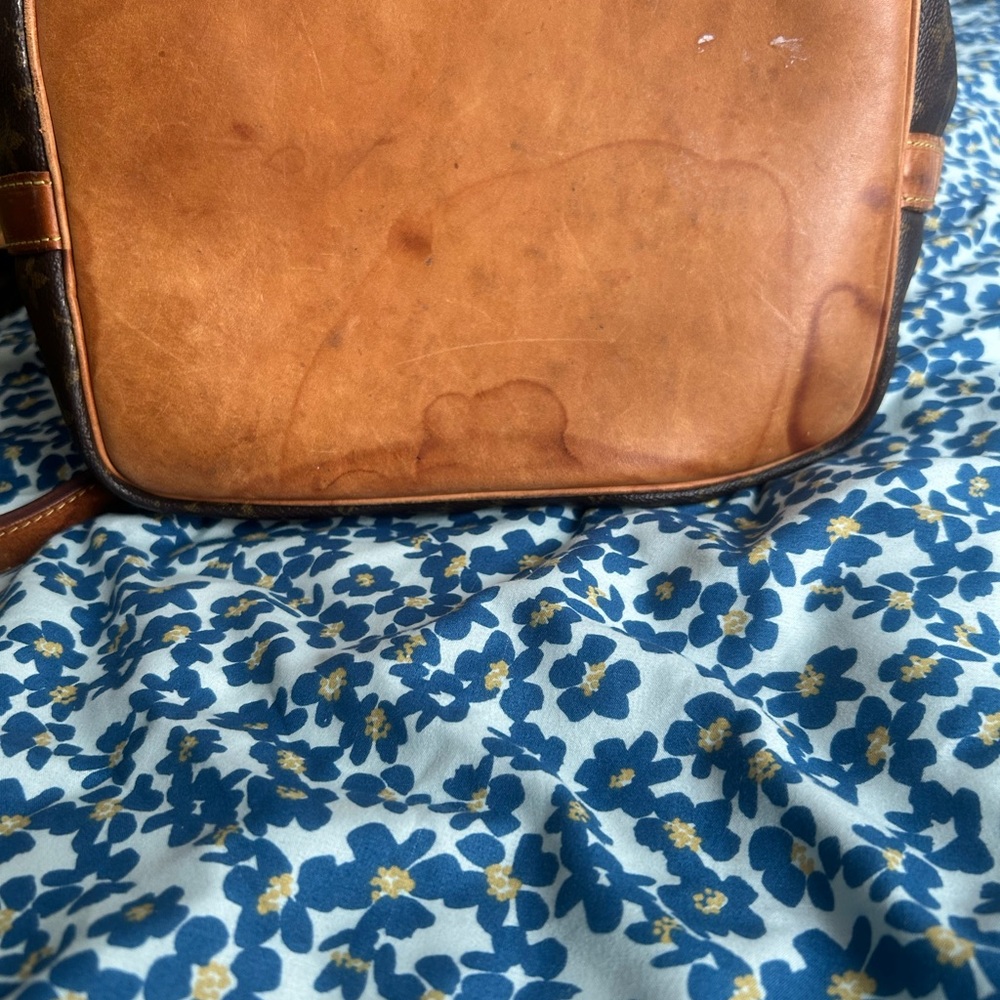 Louis Vuitton Petite Noe Monogram Bag - Picture 4 of 7
